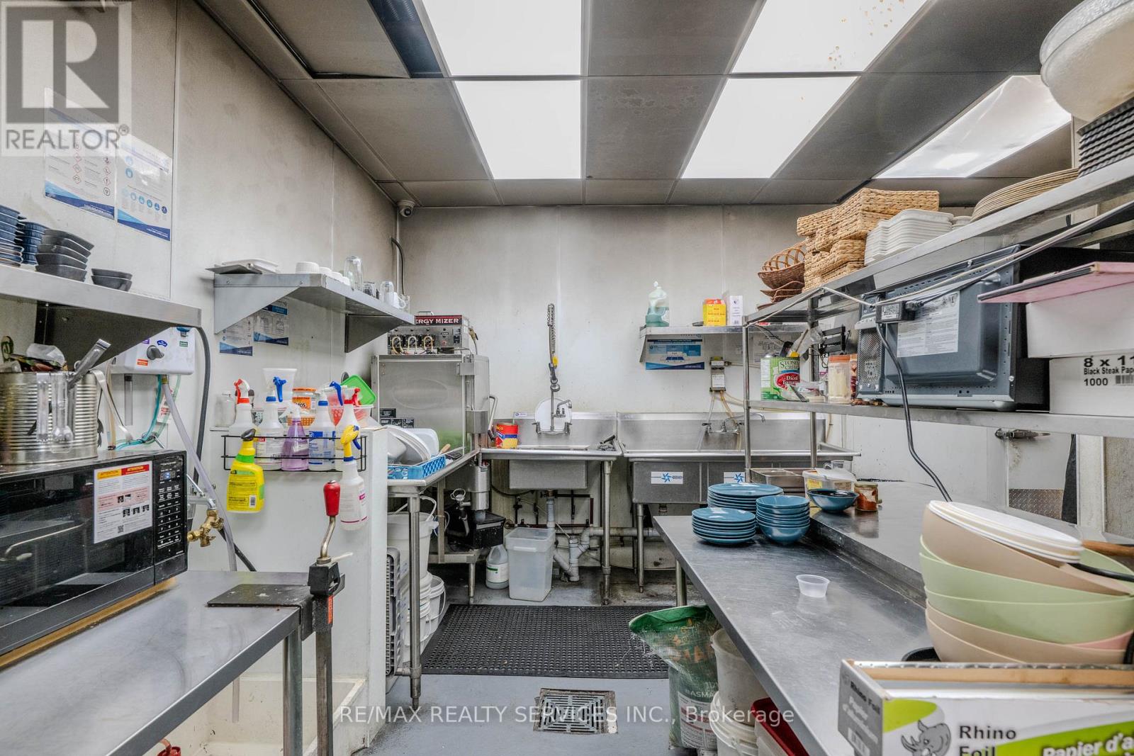 2055 Dundas Street, Mississauga, Ontario  L4X 2W1 - Photo 22 - W13422510