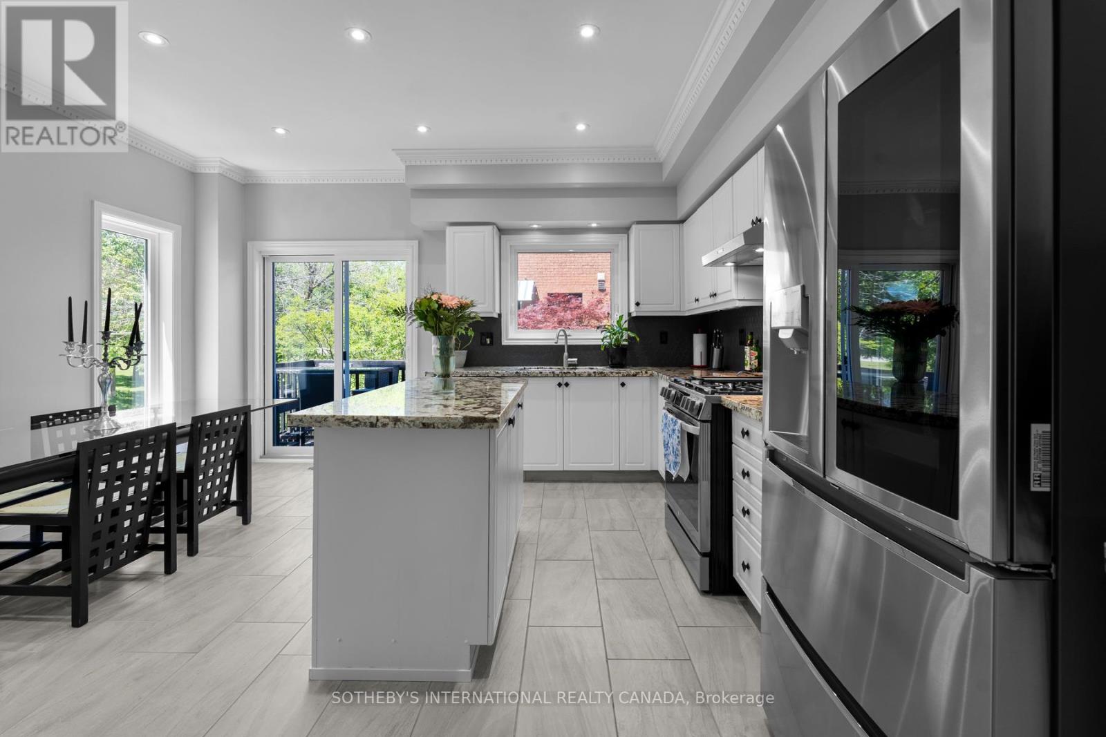 68 Harbourview Crescent, Toronto, Ontario  M8V 4B1 - Photo 12 - W13422552