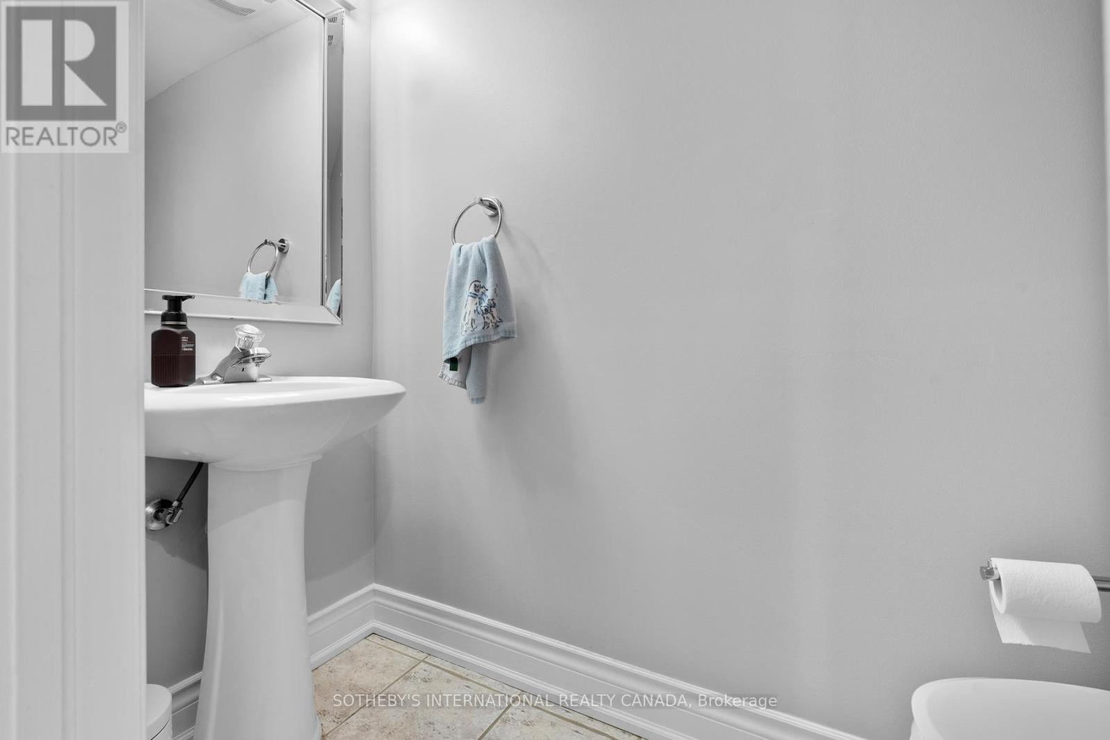 68 Harbourview Crescent, Toronto, Ontario  M8V 4B1 - Photo 32 - W13422552
