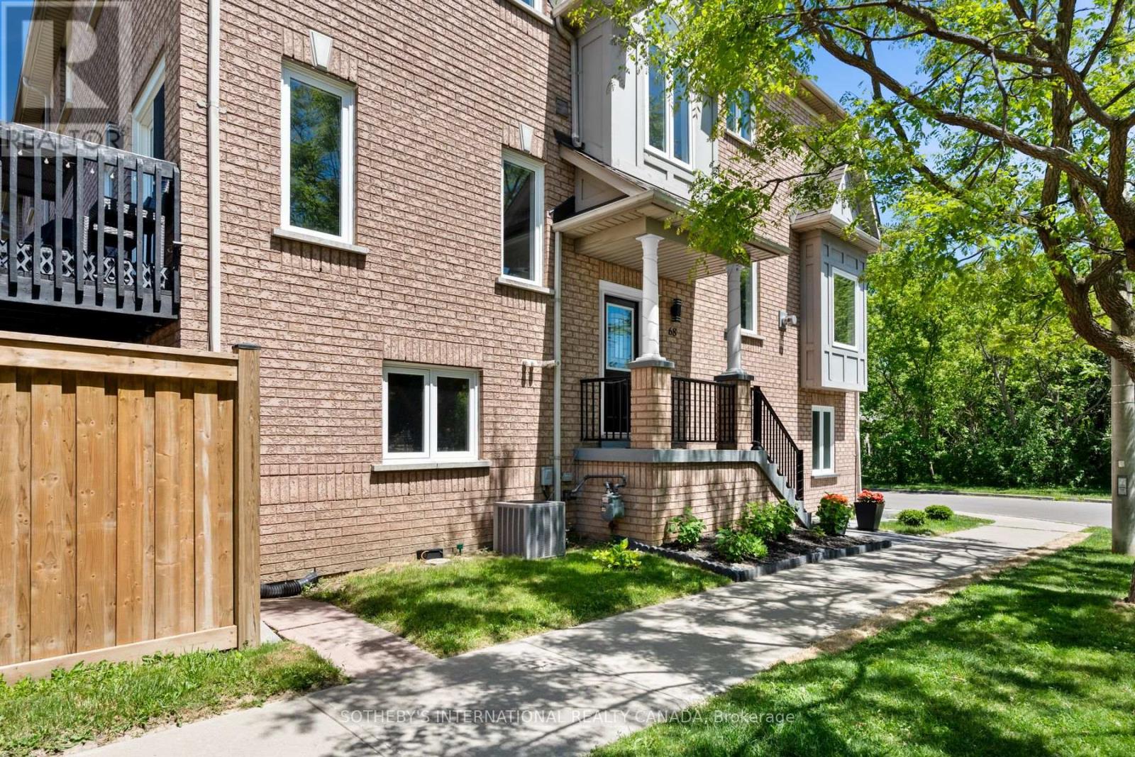 68 Harbourview Crescent, Toronto, Ontario  M8V 4B1 - Photo 34 - W13422552