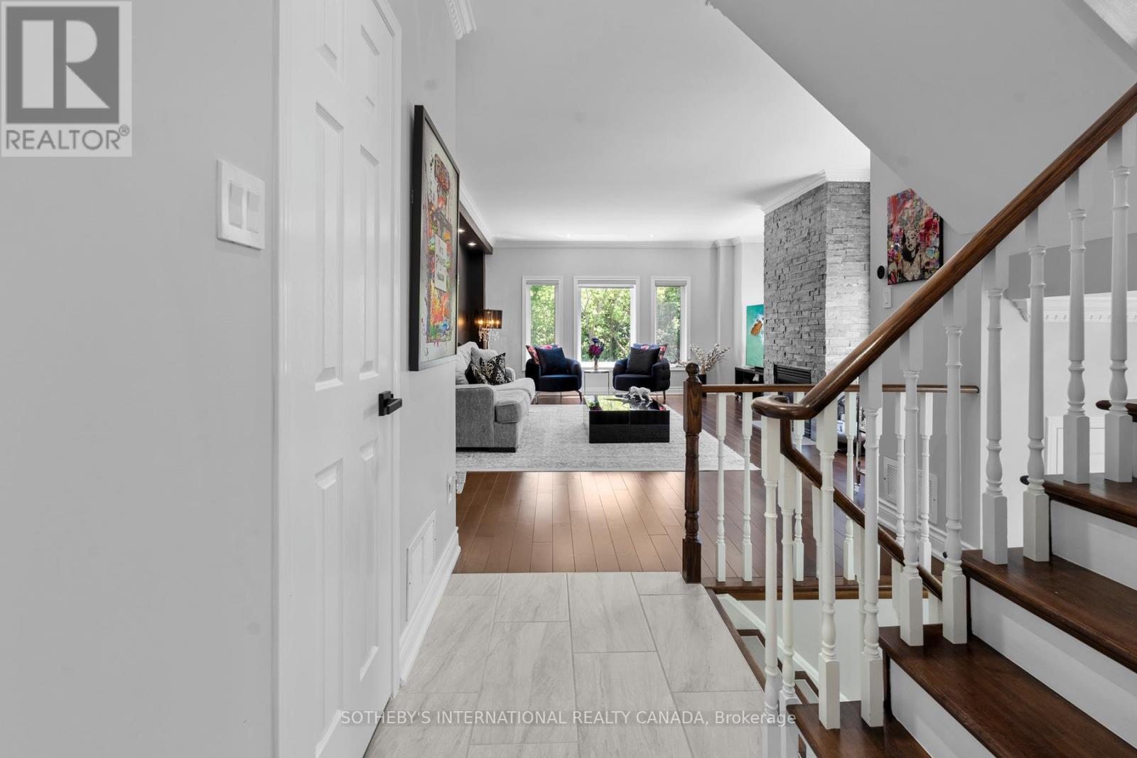 68 Harbourview Crescent, Toronto, Ontario  M8V 4B1 - Photo 4 - W13422552