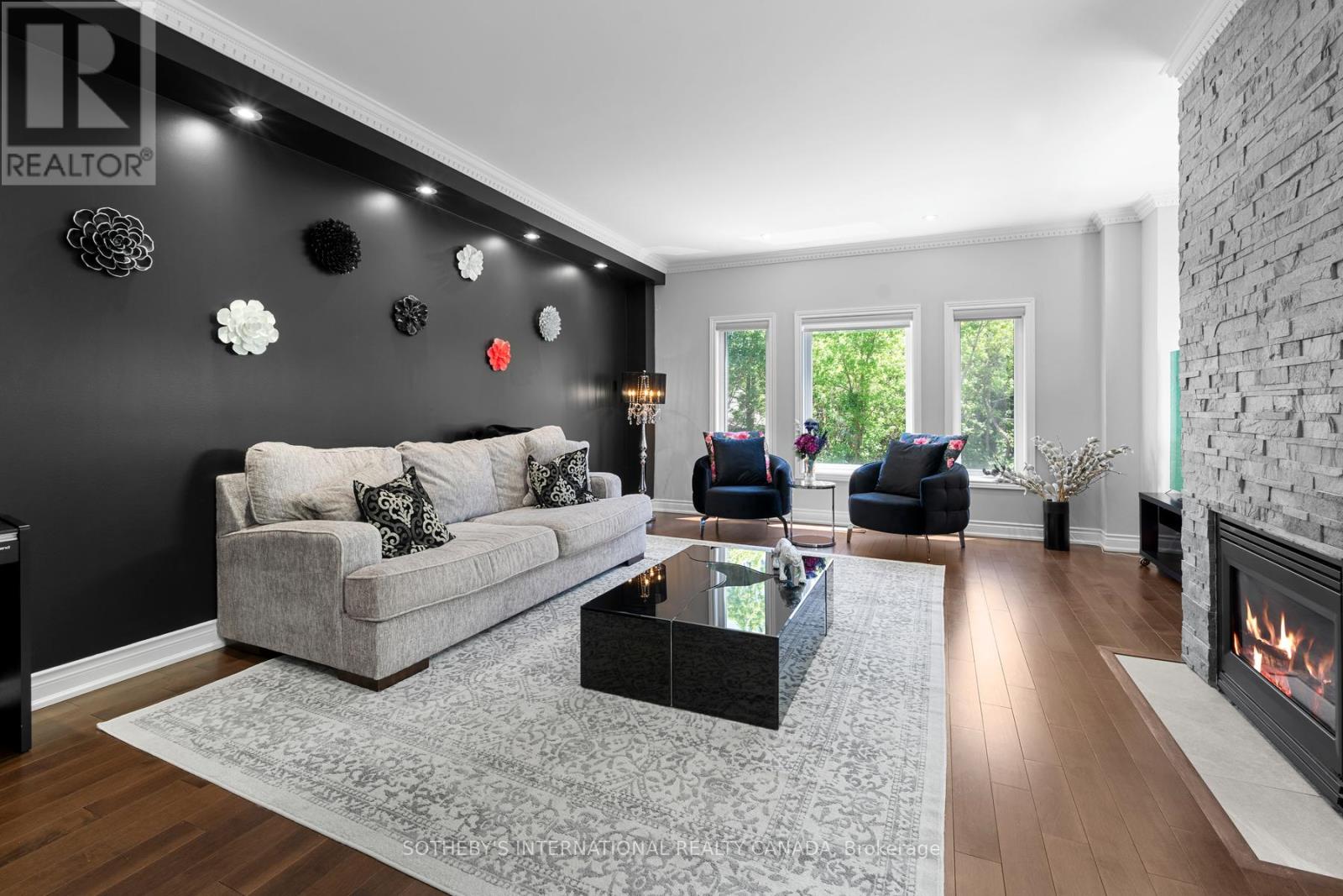 68 Harbourview Crescent, Toronto, Ontario  M8V 4B1 - Photo 5 - W13422552