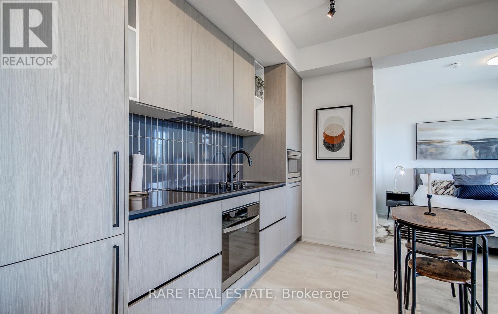 1305 - 1285 Dupont Street, Toronto, Ontario  M6H 0E3 - Photo 4 - W13422580