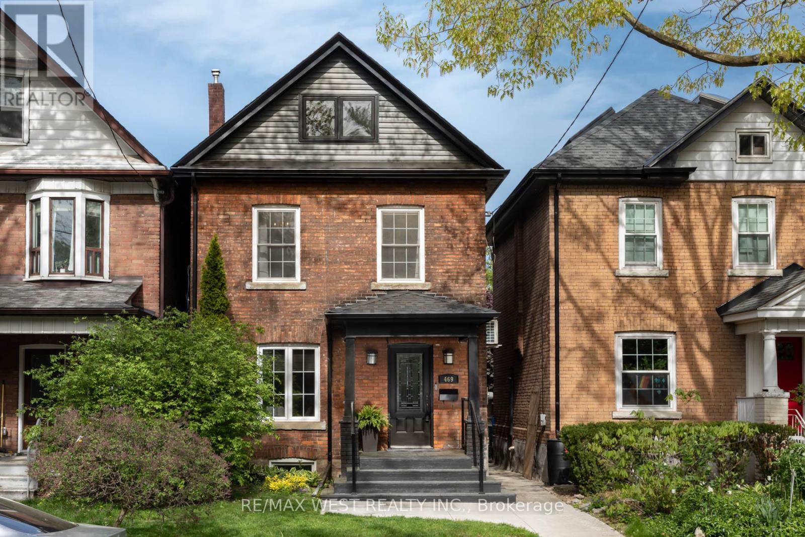 469 CLENDENAN AVENUE, Toronto, Ontario