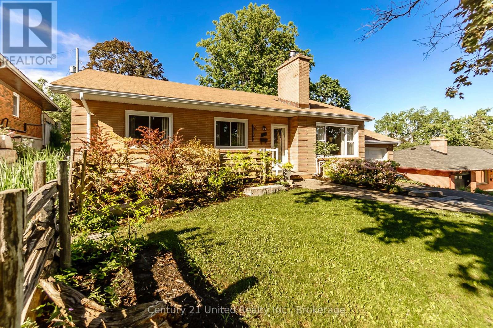 682 Victory Crescent, Peterborough, Ontario  K9J 4T3 - Photo 2 - X13126986