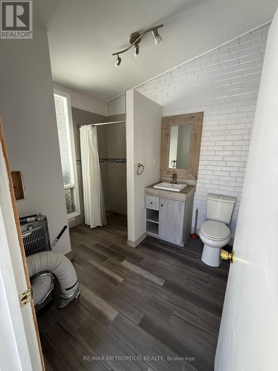 3975 Kinsale Road, Pickering, Ontario  L1Y 1E3 - Photo 11 - E12736064