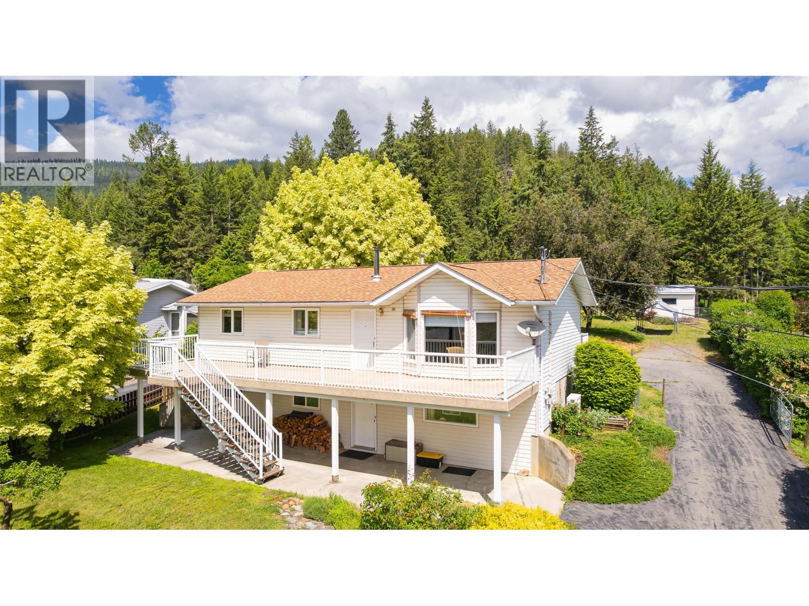 3908 Haskins Road E, Erickson, British Columbia  V0B 1G1 - Photo 2 - 10390496