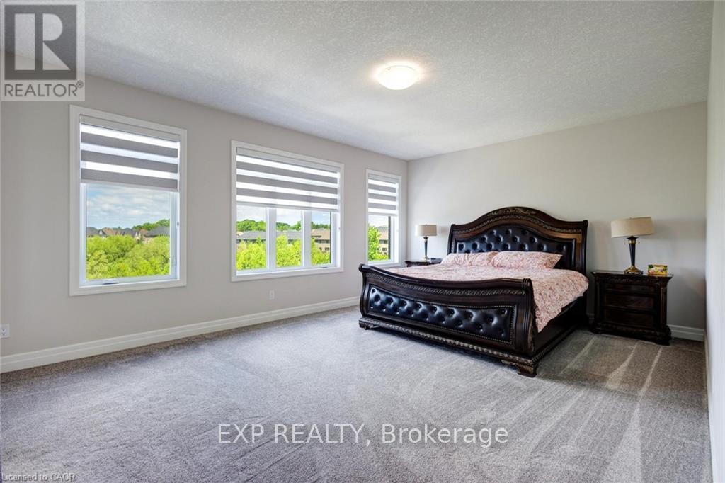 57 Hollybrook Trail, Kitchener, Ontario  N2R 0M5 - Photo 19 - X13422492