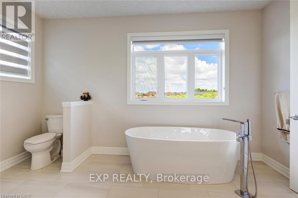 57 Hollybrook Trail, Kitchener, Ontario  N2R 0M5 - Photo 22 - X13422492
