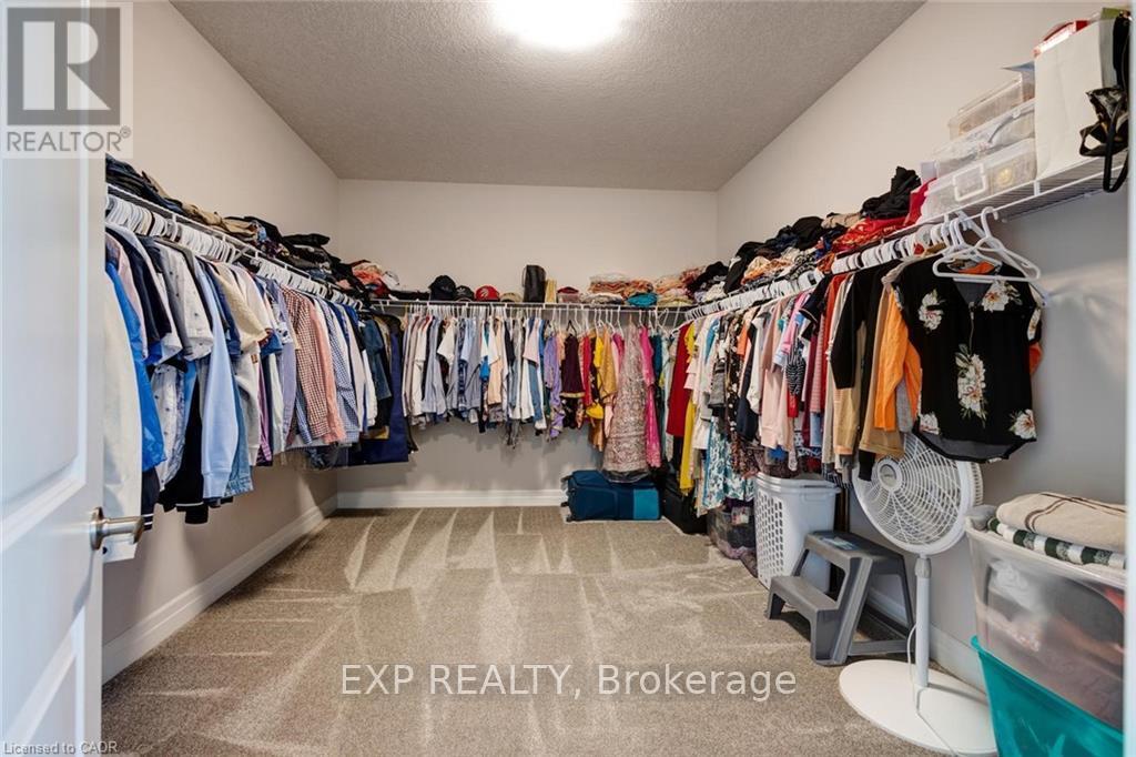 57 Hollybrook Trail, Kitchener, Ontario  N2R 0M5 - Photo 24 - X13422492