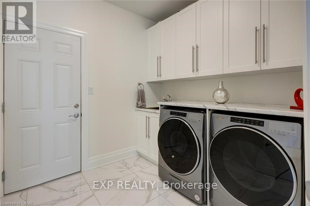57 Hollybrook Trail, Kitchener, Ontario  N2R 0M5 - Photo 34 - X13422492