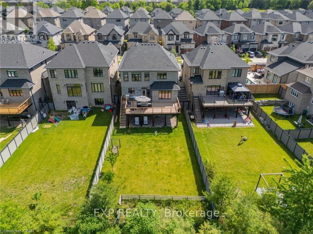 57 Hollybrook Trail, Kitchener, Ontario  N2R 0M5 - Photo 40 - X13422492