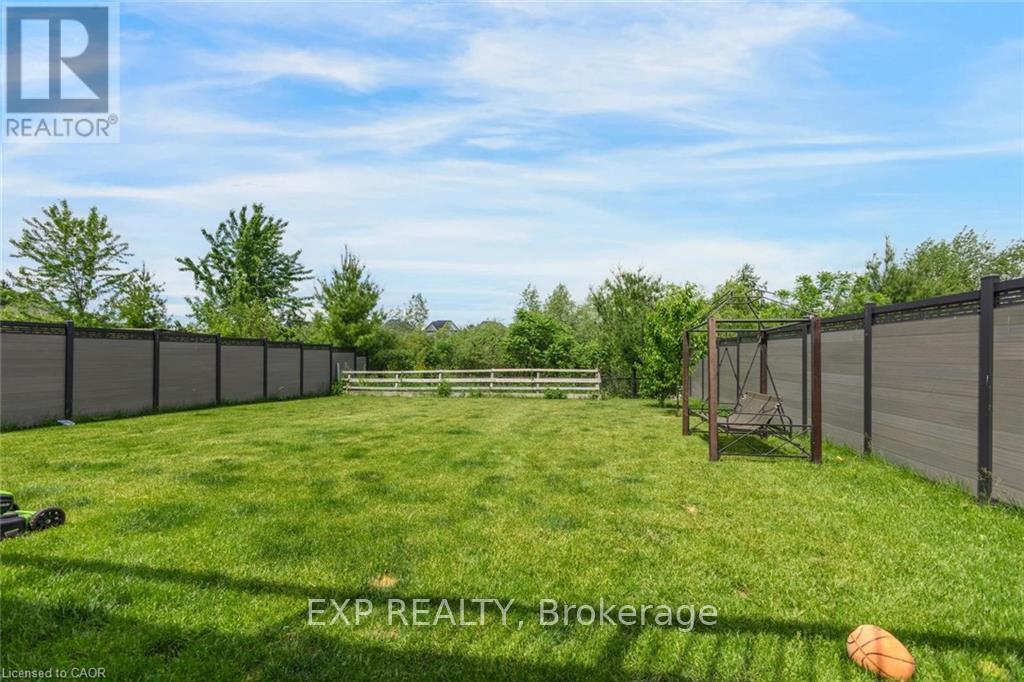 57 Hollybrook Trail, Kitchener, Ontario  N2R 0M5 - Photo 41 - X13422492