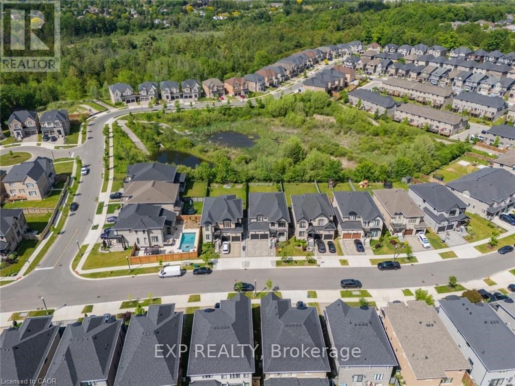 57 Hollybrook Trail, Kitchener, Ontario  N2R 0M5 - Photo 45 - X13422492
