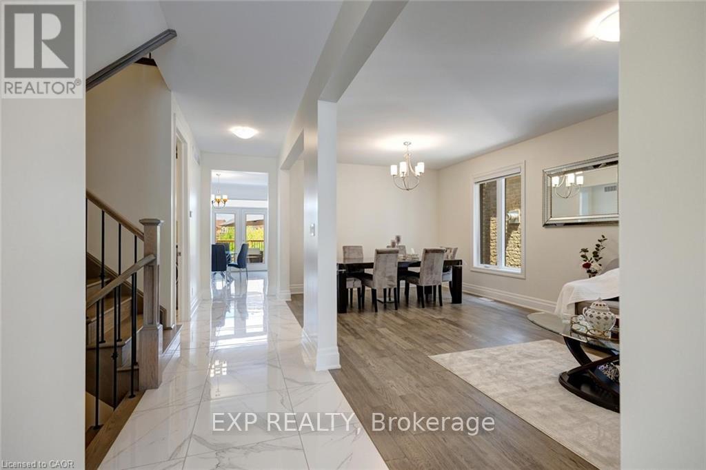 57 Hollybrook Trail, Kitchener, Ontario  N2R 0M5 - Photo 7 - X13422492