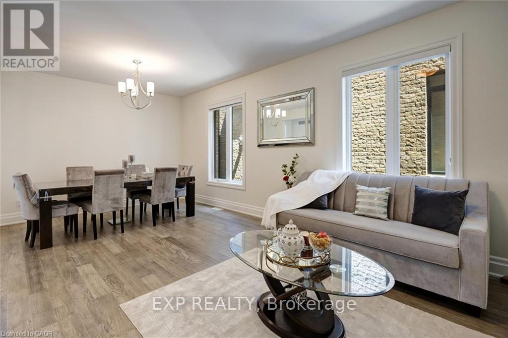 57 Hollybrook Trail, Kitchener, Ontario  N2R 0M5 - Photo 8 - X13422492