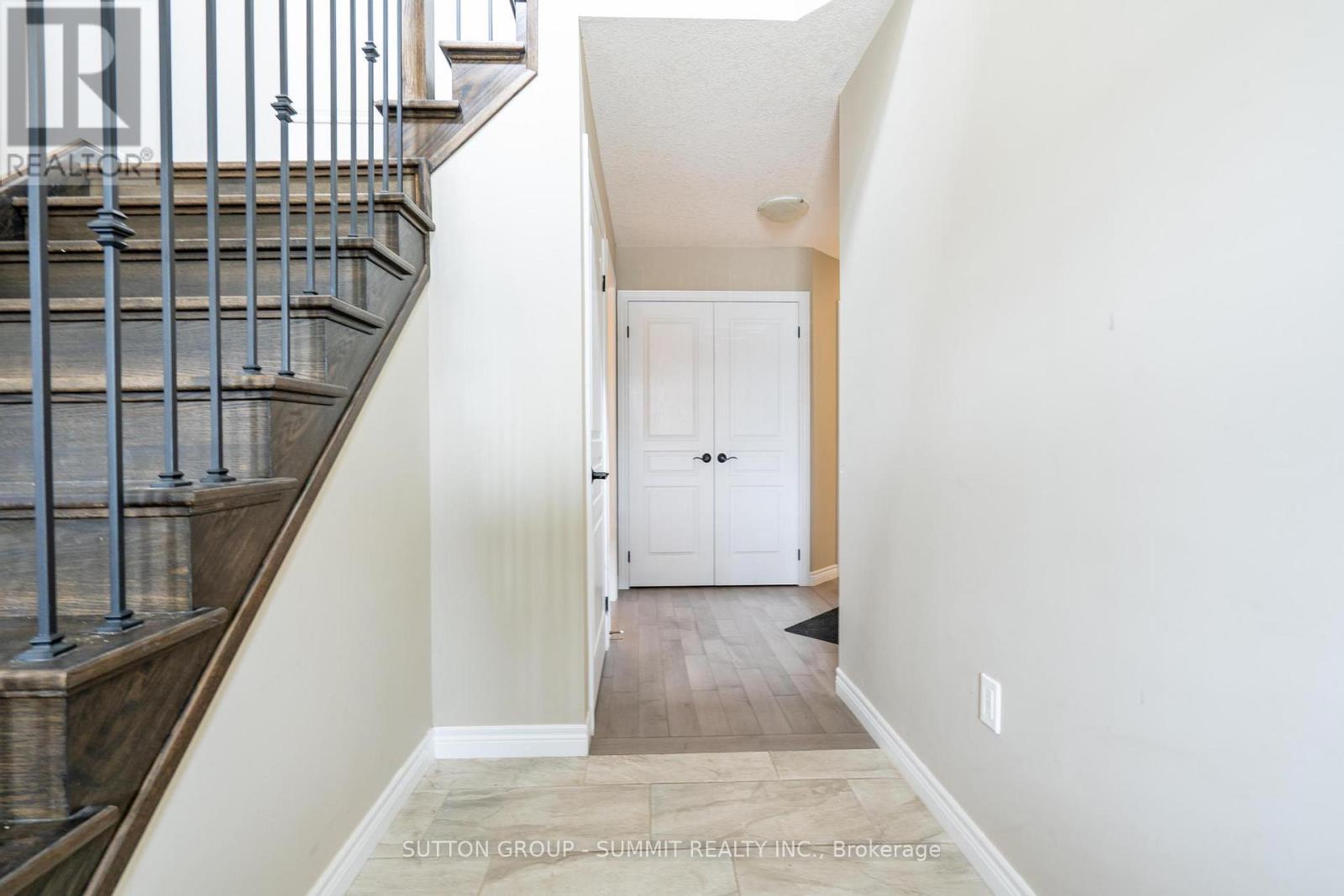 5 Reith Street, East Luther Grand Valley, Ontario  L9W 7P1 - Photo 3 - X13422536