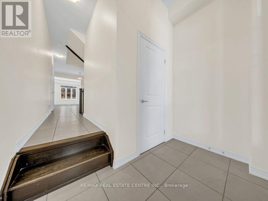 76 Grassbourne Avenue, Kitchener, Ontario  N2R 0S5 - Photo 8 - X13422544