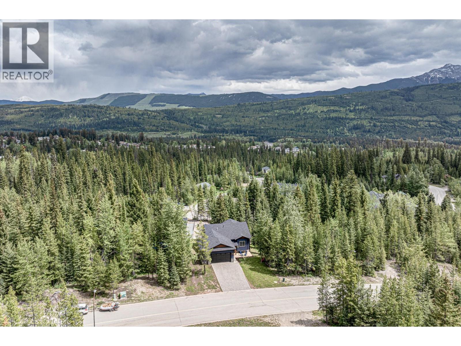 36 Driftwood Place, Elkford, British Columbia  V0B 1H0 - Photo 78 - 10389419