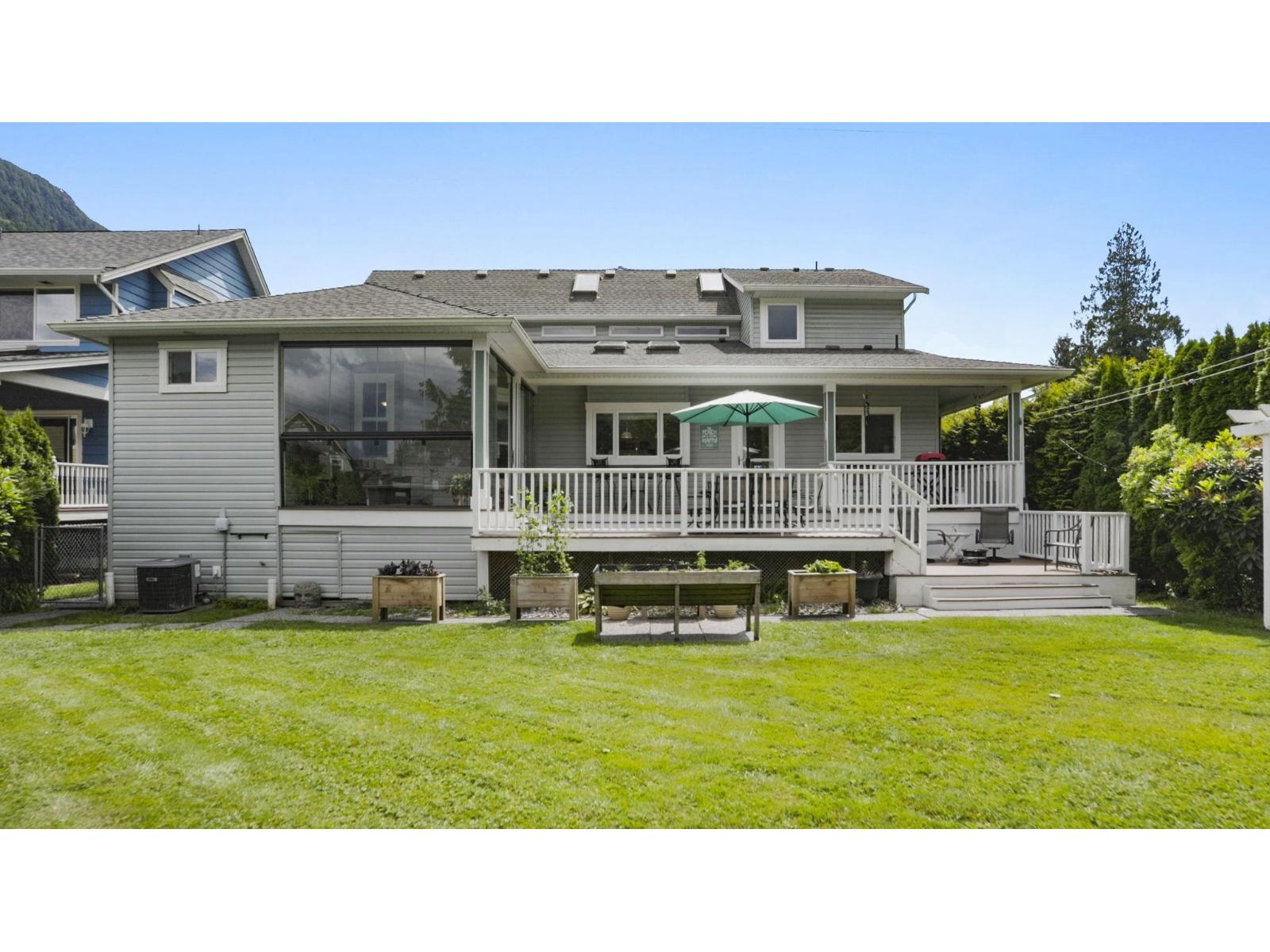 237 Balsam Avenue, Harrison Hot Springs, Harrison Hot Springs, British Columbia  V0M 1K0 - Photo 39 - R3133452