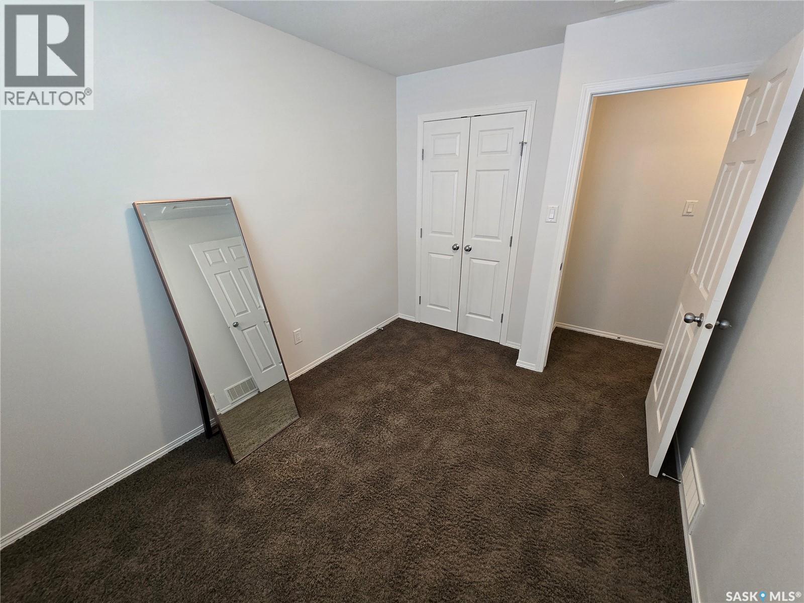 5 815 5th Street Ne, Weyburn, Saskatchewan  S4H 2K9 - Photo 33 - SK034646