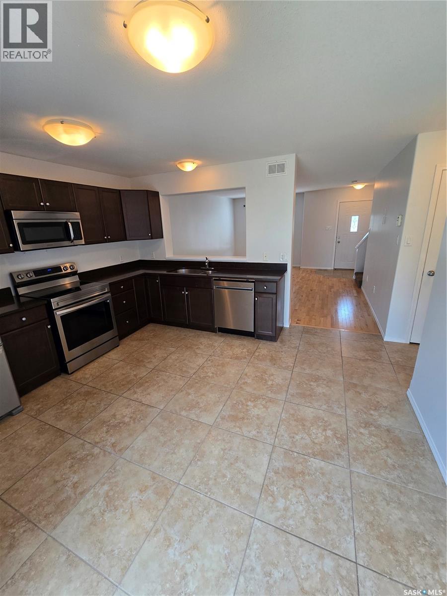 5 815 5th Street Ne, Weyburn, Saskatchewan  S4H 2K9 - Photo 27 - SK034646