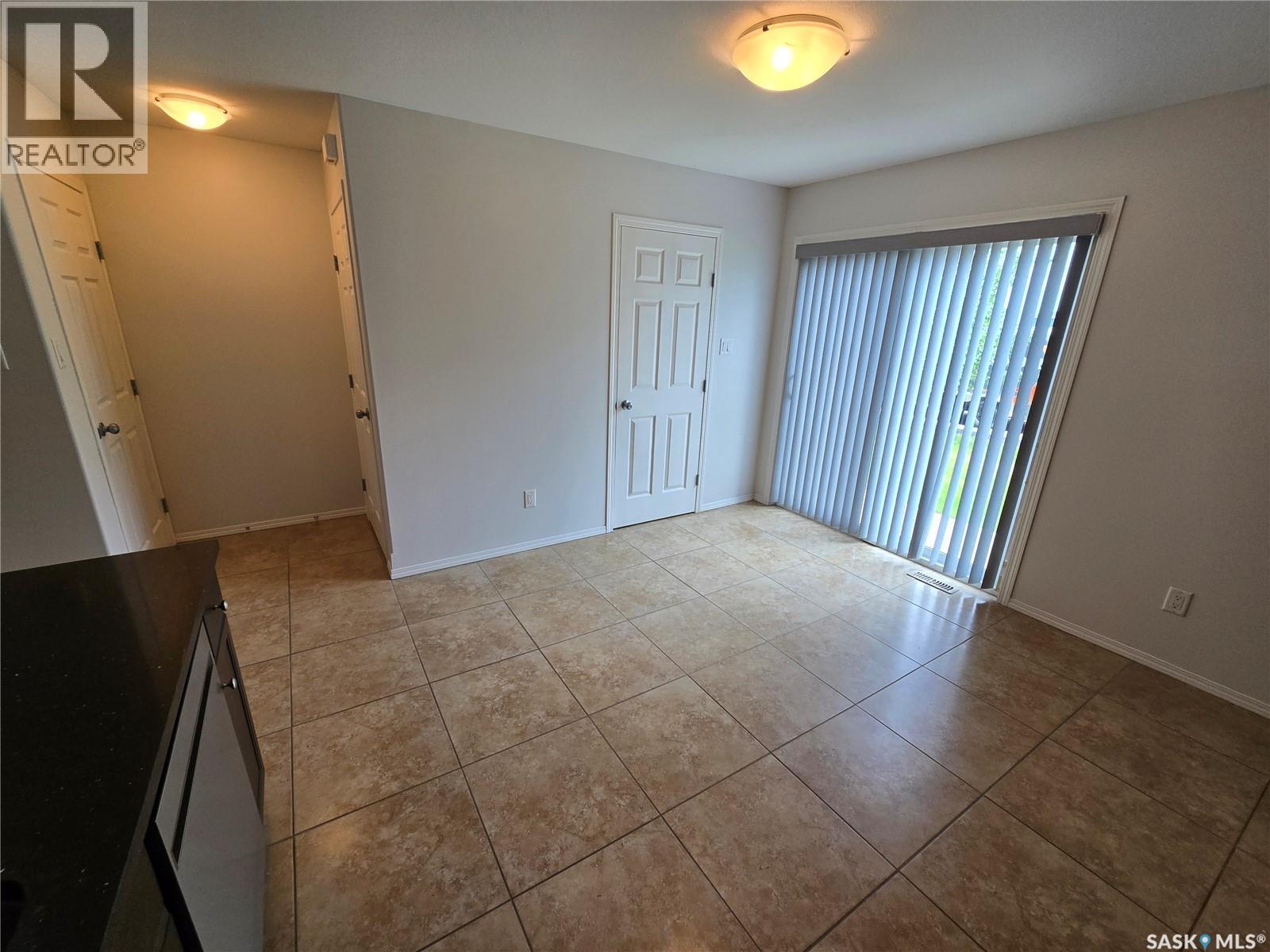 5 815 5th Street Ne, Weyburn, Saskatchewan  S4H 2K9 - Photo 22 - SK034646