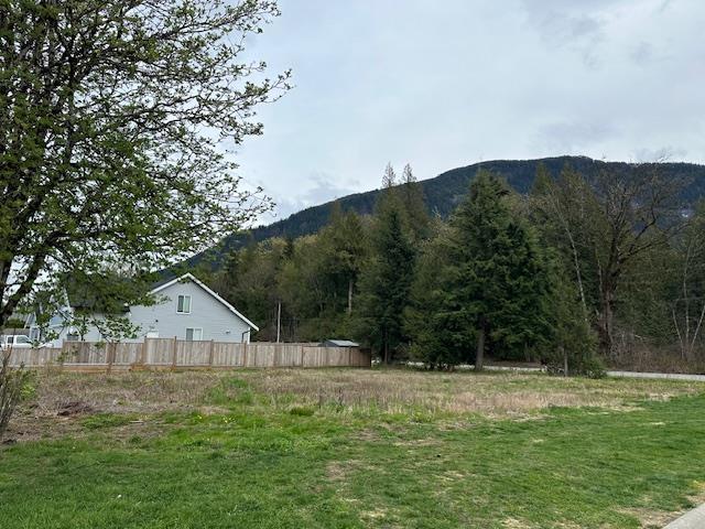 839 Myng Crescent, Harrison Hot Springs, Harrison Hot Springs, British Columbia  V0M 1K0 - Photo 5 - R3134076