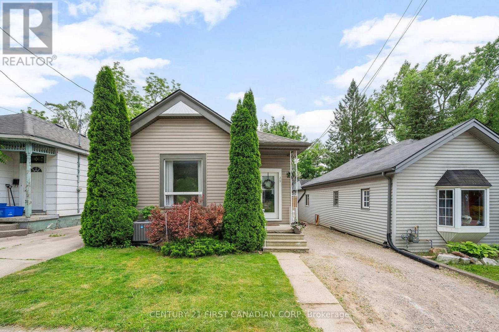 29 WESTON STREET, London South, Ontario