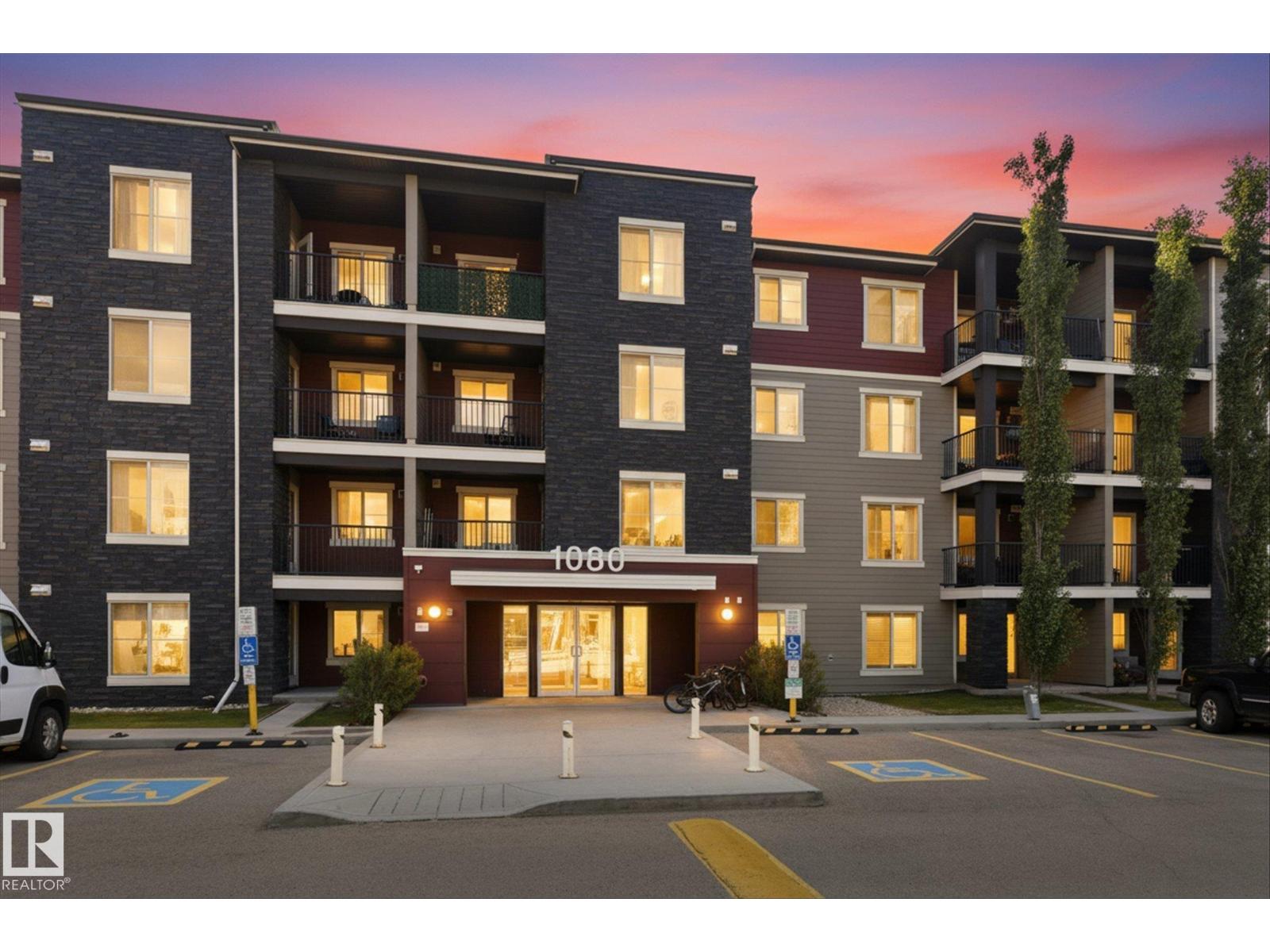 #208 1080 MCCONACHIE BV NW, edmonton, Alberta