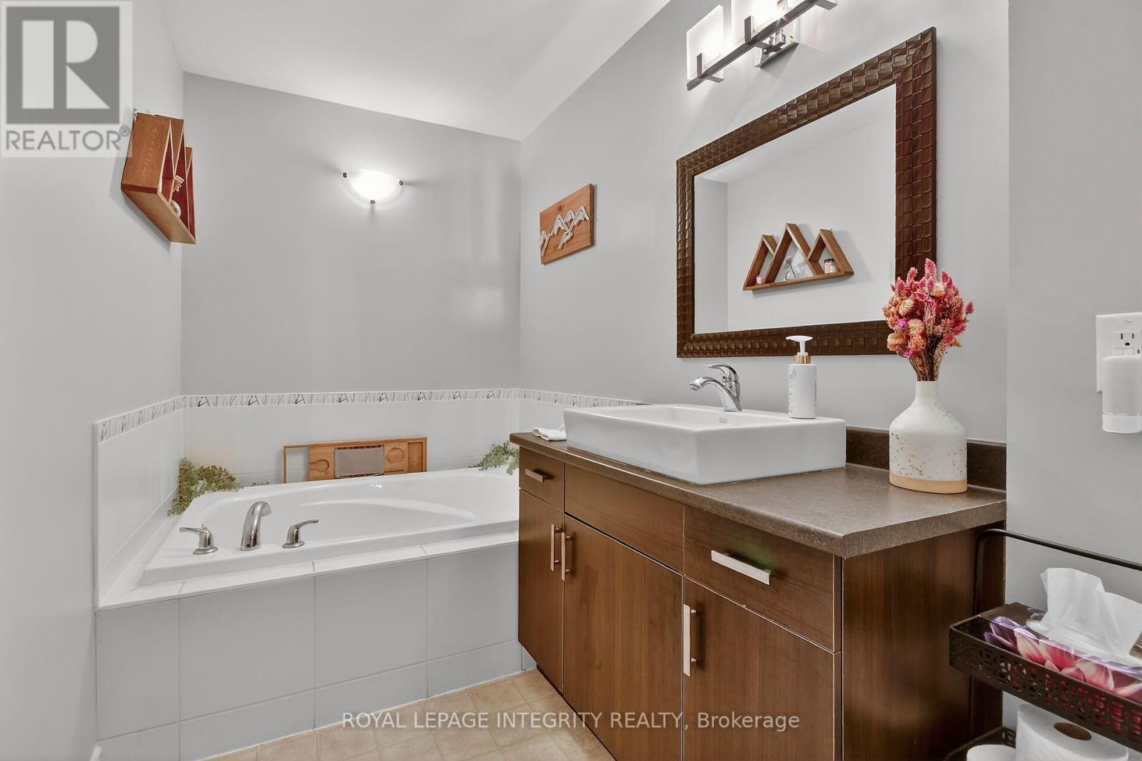 A - 84 Stonehaven Drive, Ottawa, Ontario  K2M 2Y2 - Photo 17 - X13422572