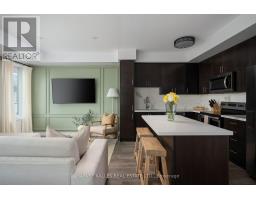35 - 85 EASTWOOD PARK GARDENS, Toronto, Ontario