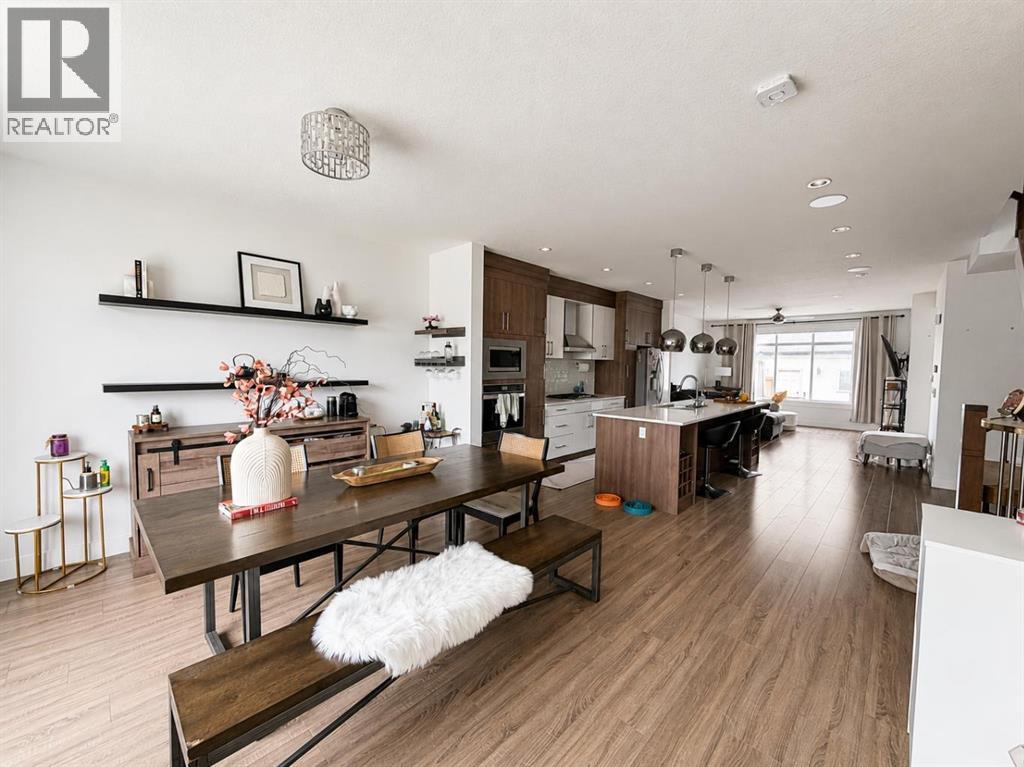 4347 72 Street NW, Calgary, Alberta  T3B 2L1 - Photo 3 - A2312085