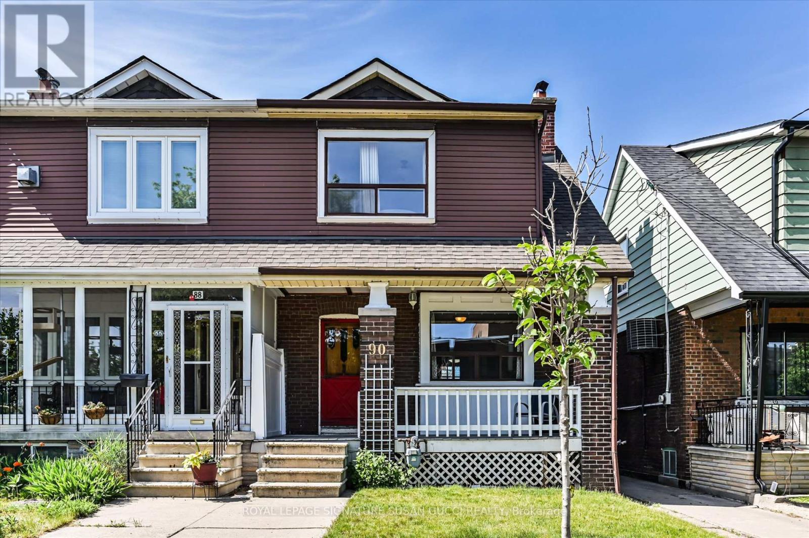 90 GLEBEHOLME BOULEVARD, Toronto, Ontario