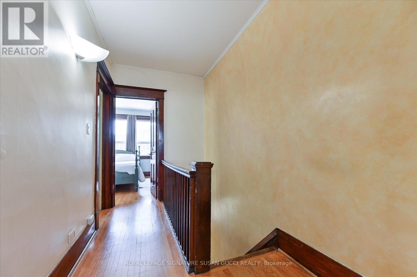 90 Glebeholme Boulevard, Toronto, Ontario  M4J 1S5 - Photo 12 - E13422750