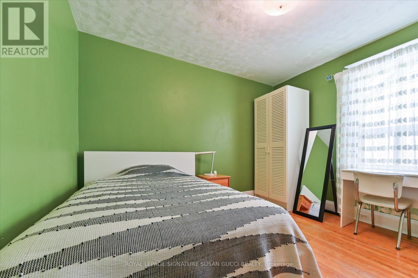 90 Glebeholme Boulevard, Toronto, Ontario  M4J 1S5 - Photo 16 - E13422750