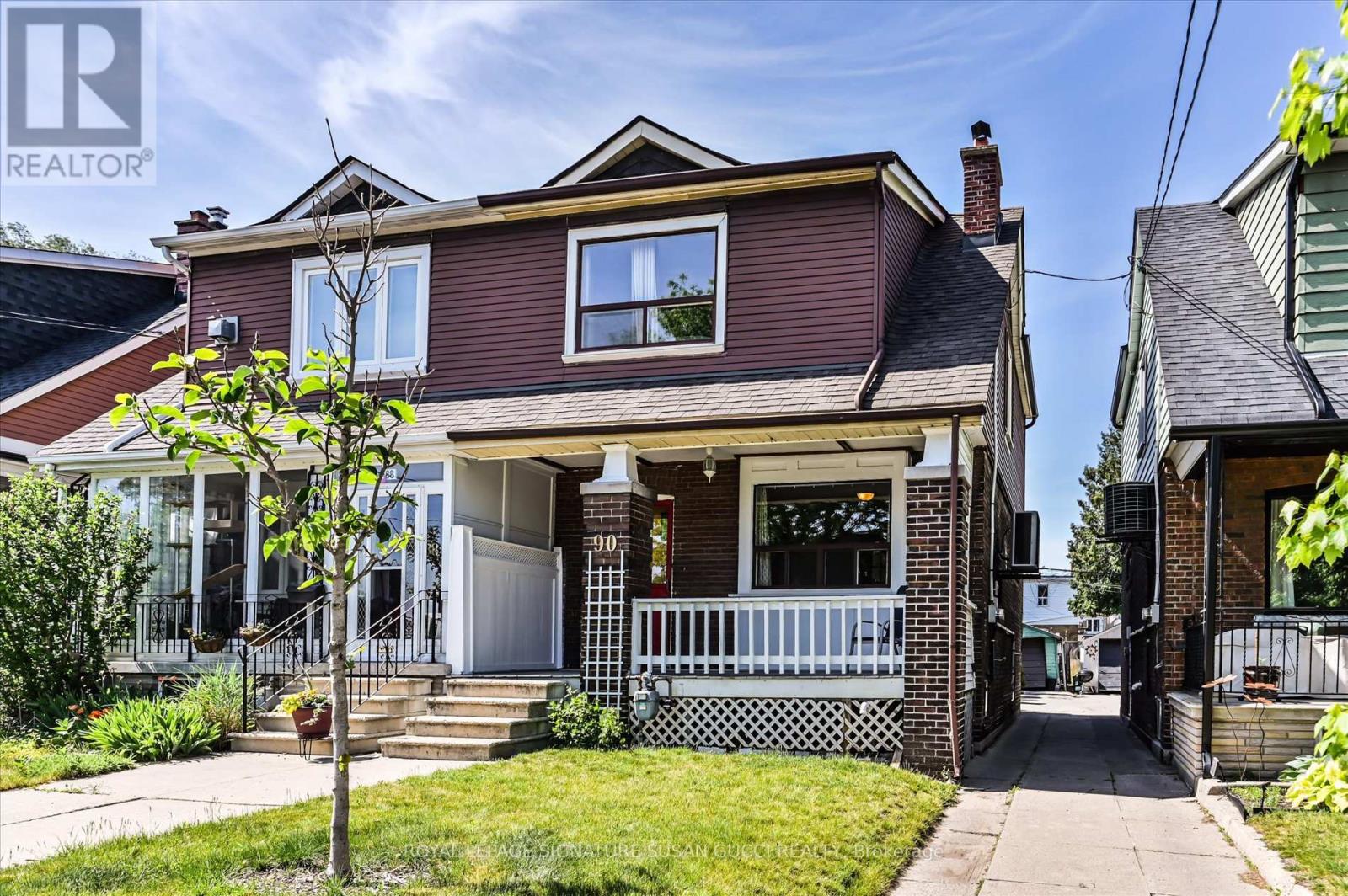 90 Glebeholme Boulevard, Toronto, Ontario  M4J 1S5 - Photo 2 - E13422750