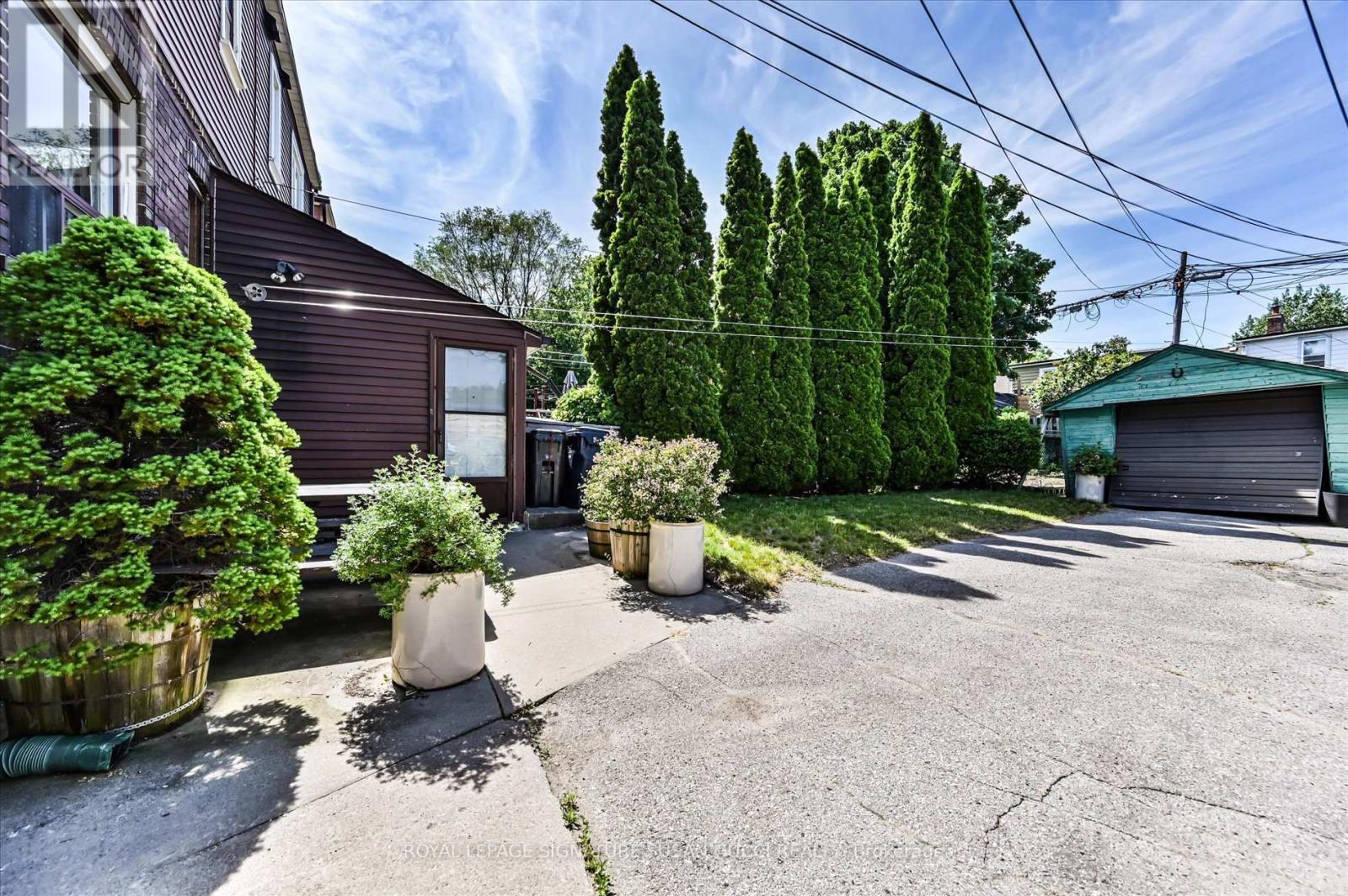 90 Glebeholme Boulevard, Toronto, Ontario  M4J 1S5 - Photo 26 - E13422750