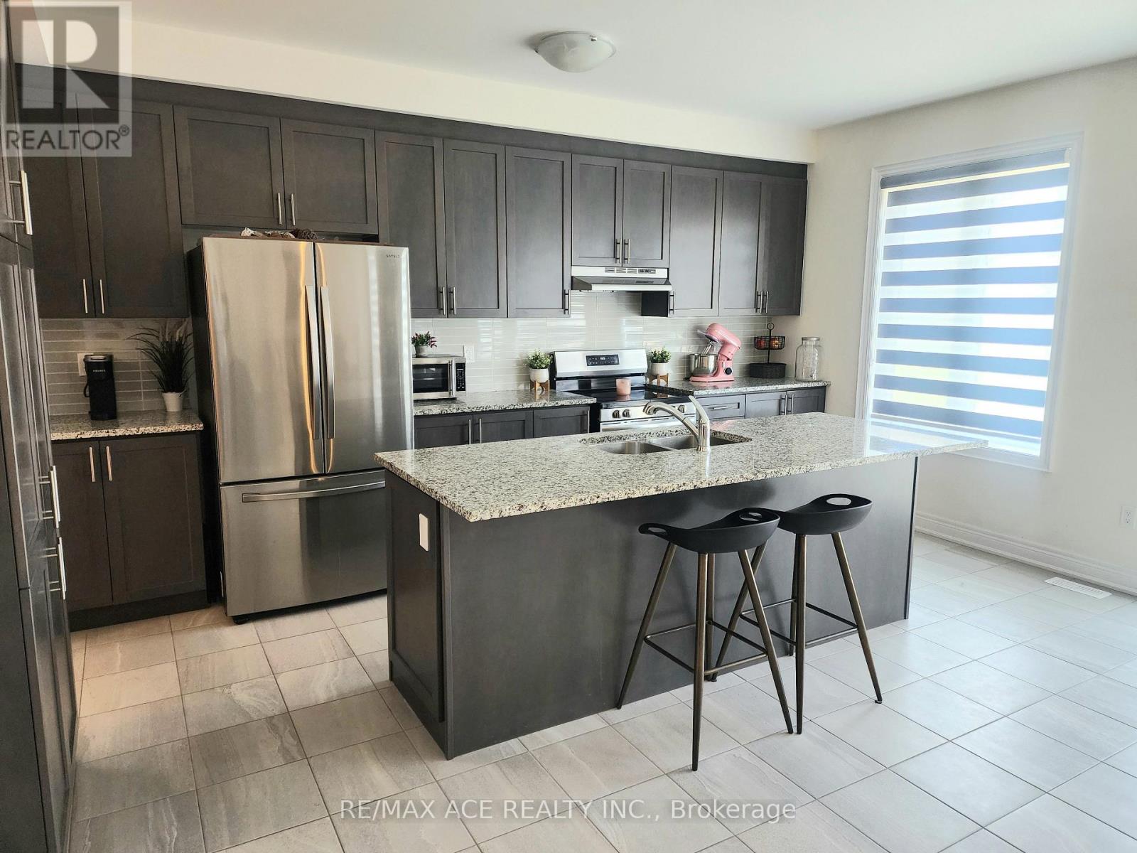 22 Rogerson Street, Clarington, Ontario  L1B 0W4 - Photo 10 - E13422842