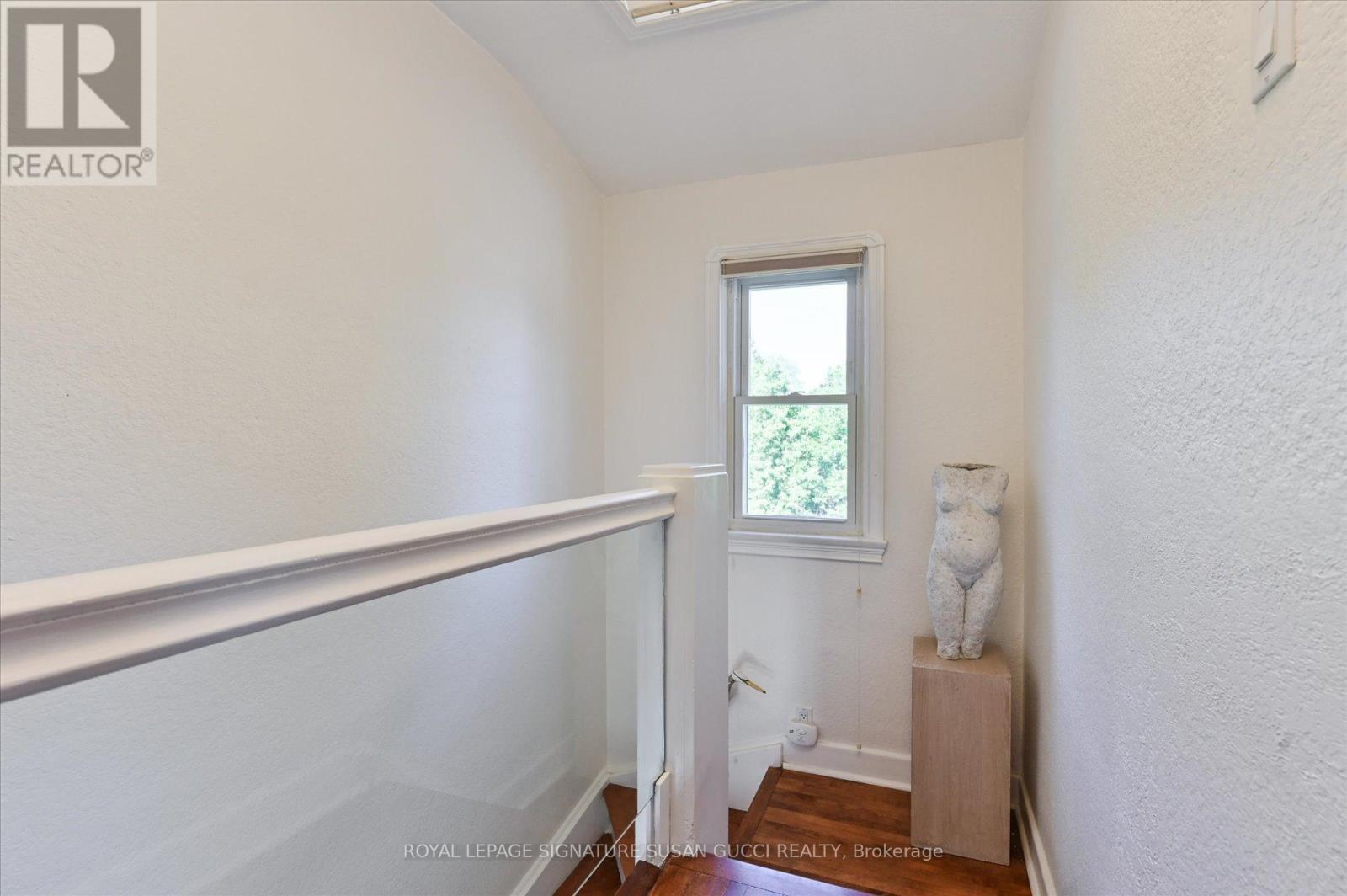 33 Plaxton Drive, Toronto, Ontario  M4B 2P6 - Photo 15 - E13422846