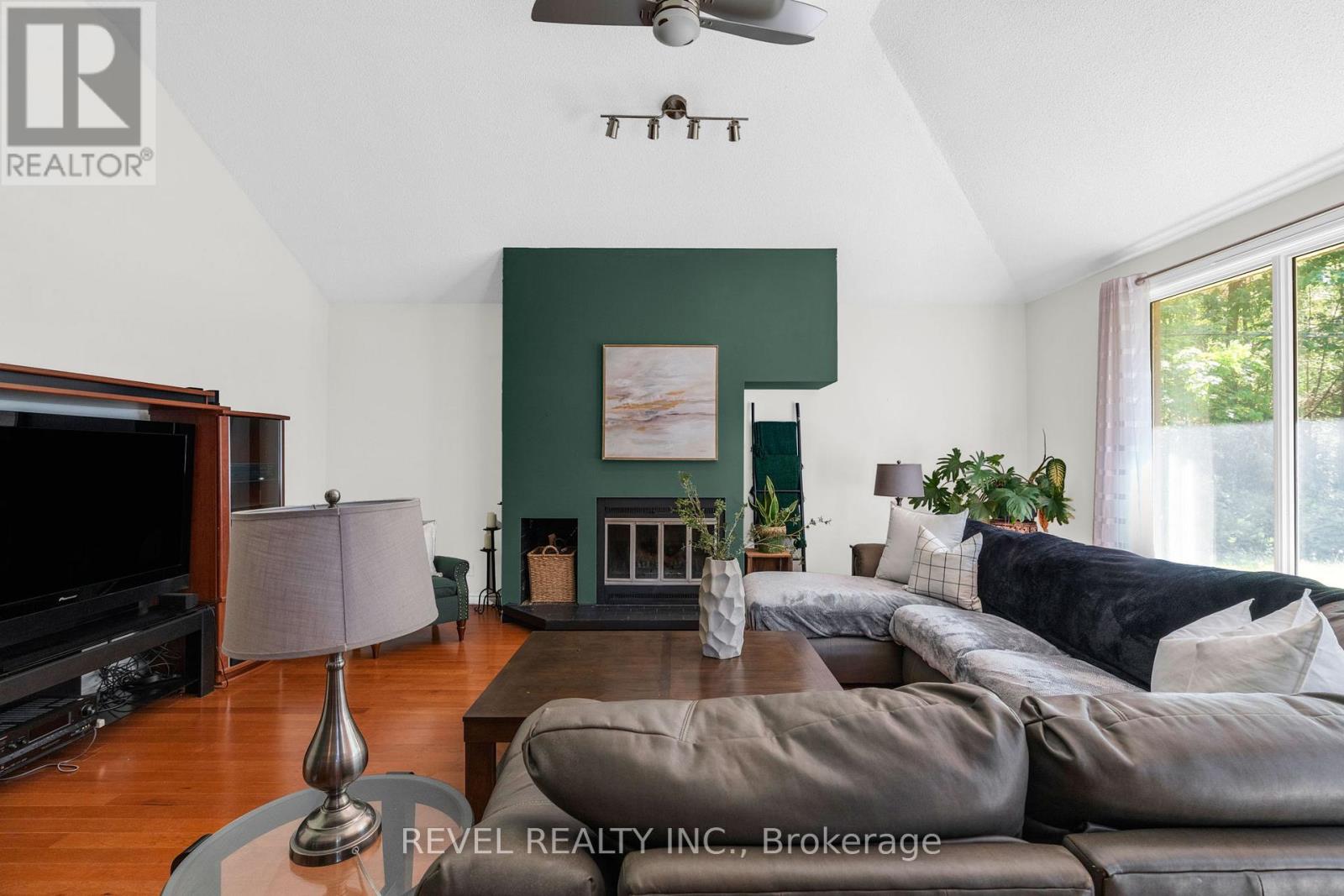 3964 Grove Place, Innisfil, Ontario  L9S 2S7 - Photo 5 - N13422600