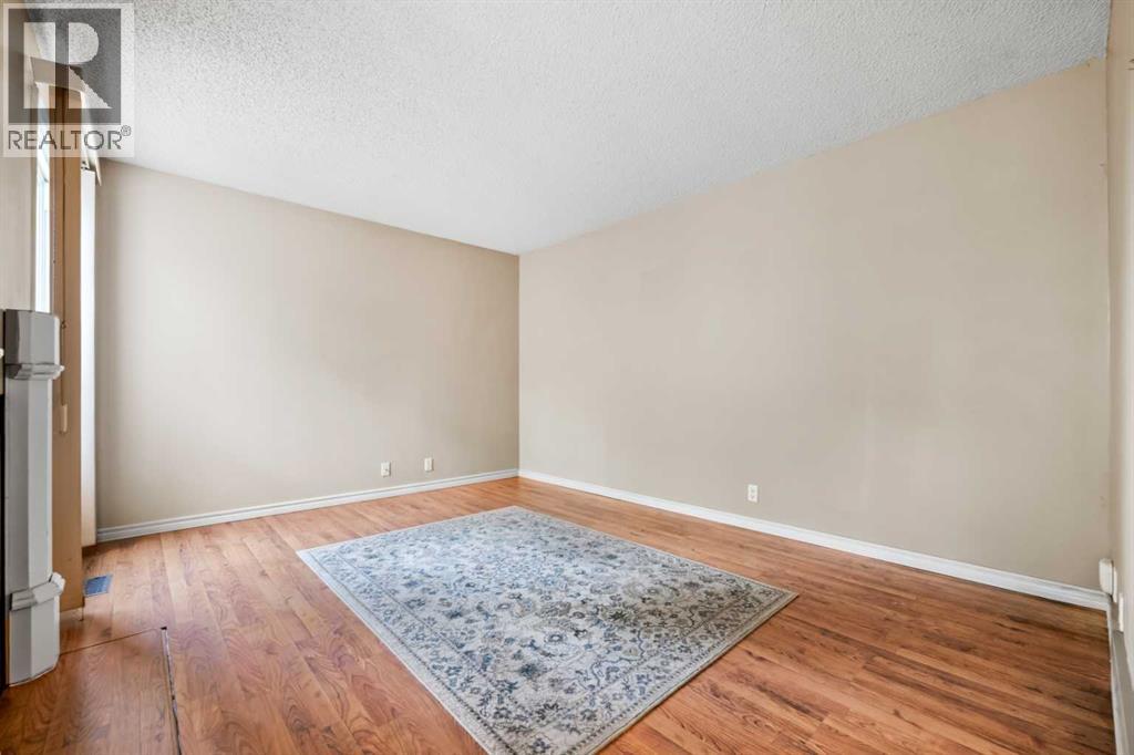 9, 3200 60 Street Ne, Calgary, Alberta  T1Y 4K8 - Photo 4 - A2316858