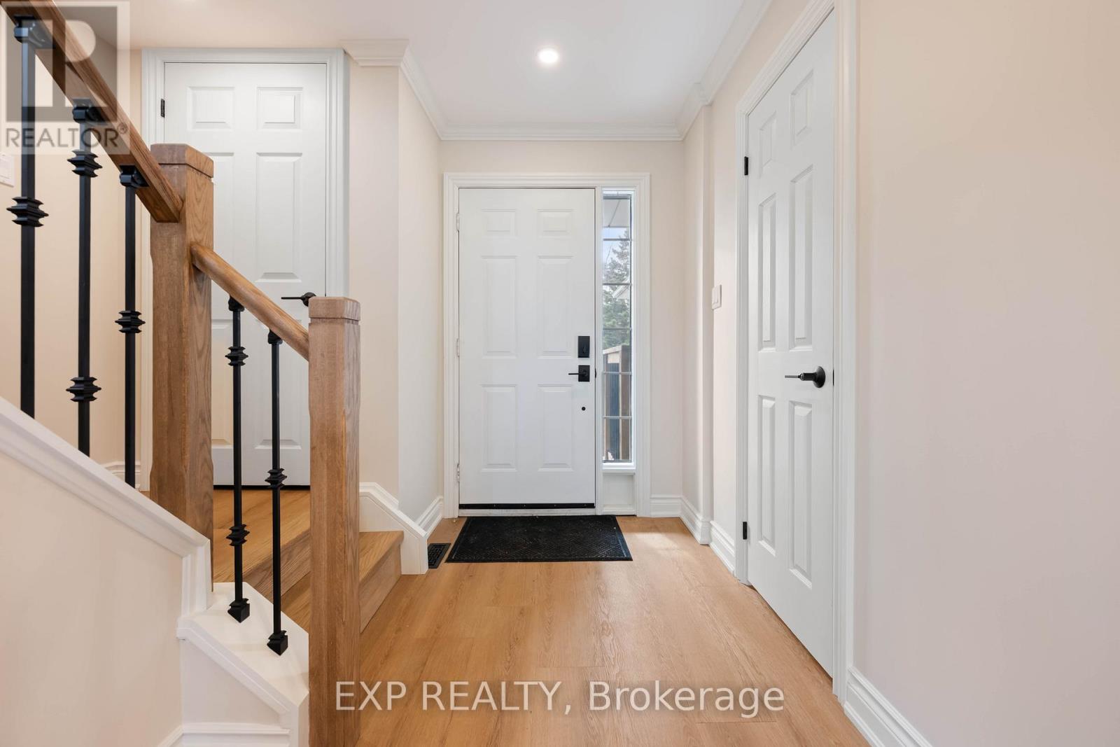 345 Rebecca Drive, Orangeville, Ontario L9W 4P5 - Photo 2 - W12943392