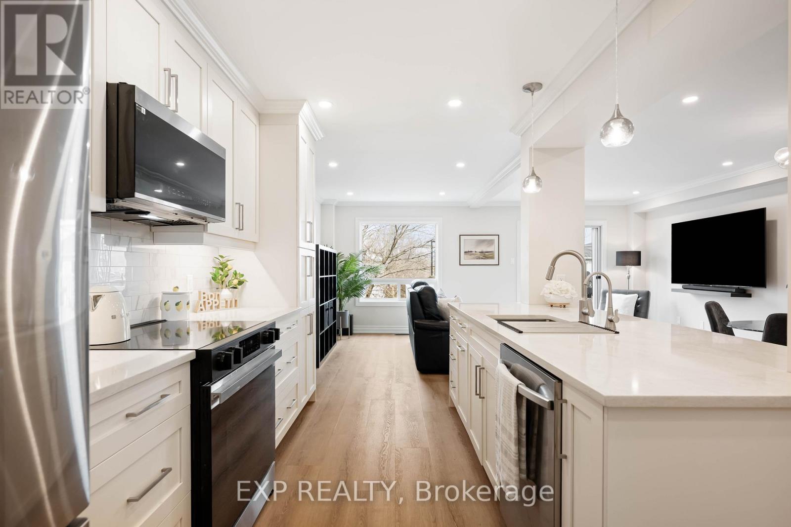 345 Rebecca Drive, Orangeville, Ontario L9W 4P5 - Photo 8 - W12943392