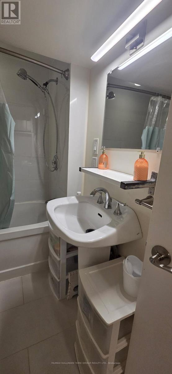 94 Glenholme Avenue, Toronto, Ontario  M6H 3B1 - Photo 10 - W13422598