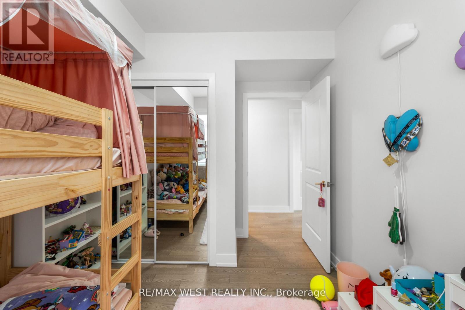 1062 Douglas Mccurdy Common, Mississauga, Ontario L5G 0C6 - Photo 12 - W13422734