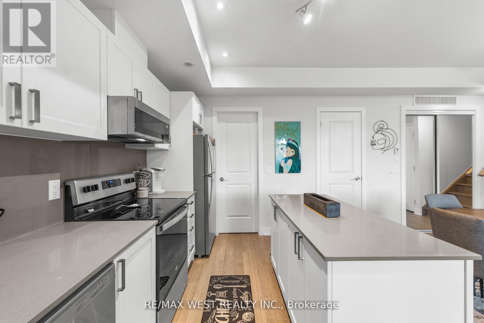 1062 Douglas Mccurdy Common, Mississauga, Ontario L5G 0C6 - Photo 4 - W13422734