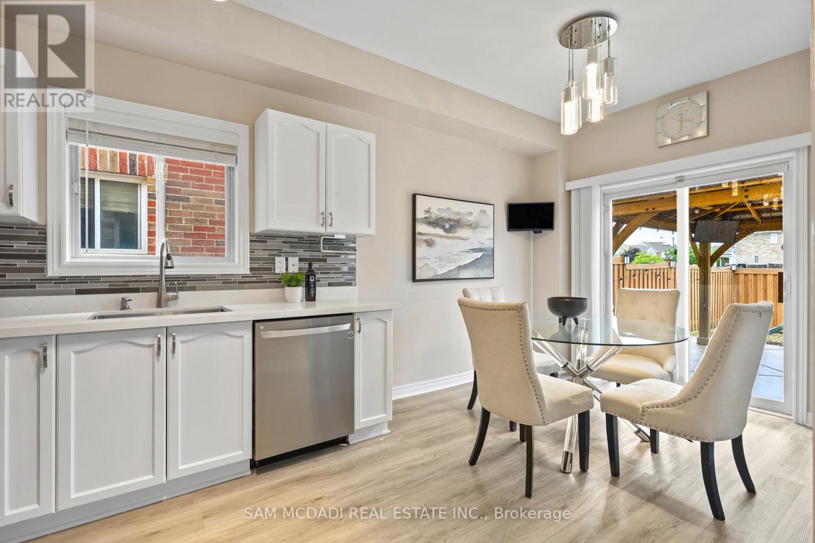 7195 Wrigley Court, Mississauga, Ontario  L5W 0C8 - Photo 11 - W13422826