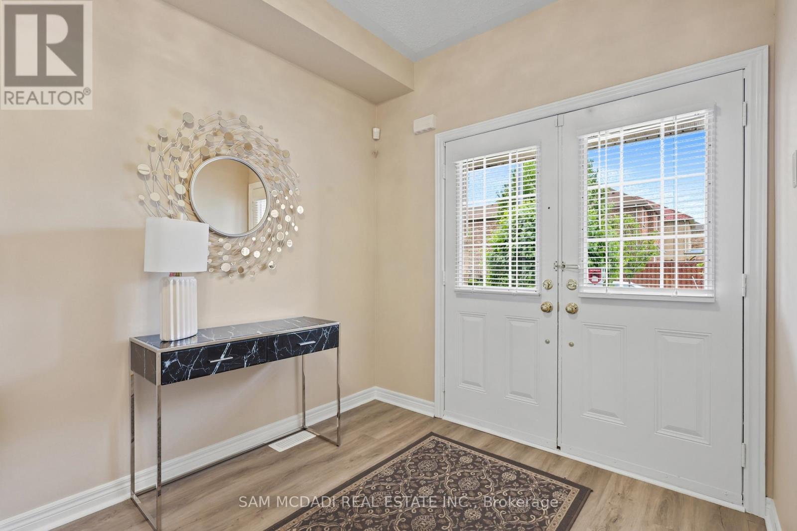 7195 Wrigley Court, Mississauga, Ontario  L5W 0C8 - Photo 3 - W13422826