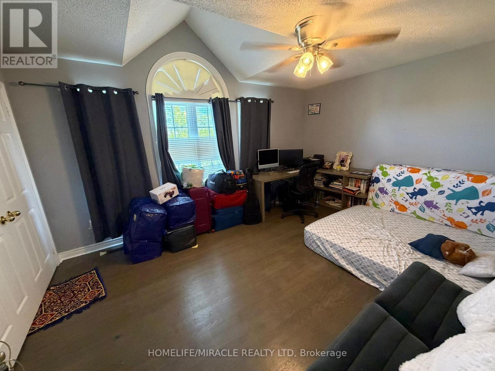 7549 Doverwood Drive, Mississauga, Ontario  L5N 8J3 - Photo 18 - W13422834